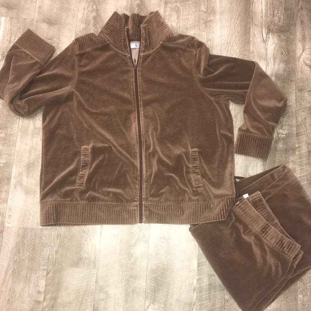 Velour Jogger Set